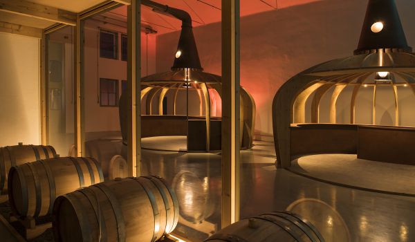 Showroom &amp; Lounge